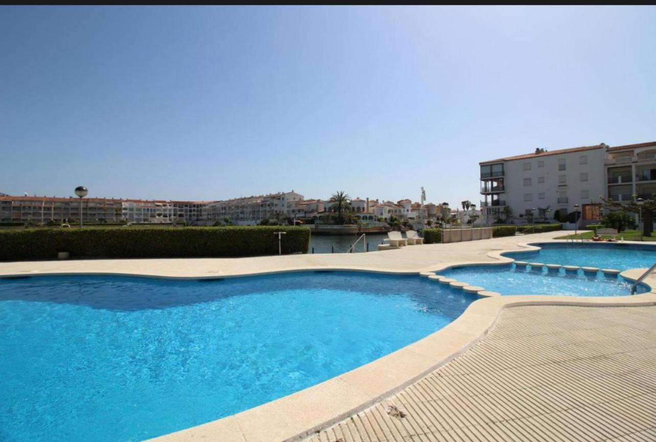 Apartamento Gran Lago Con Vistas Al Canal Empuriabrava Esterno foto
